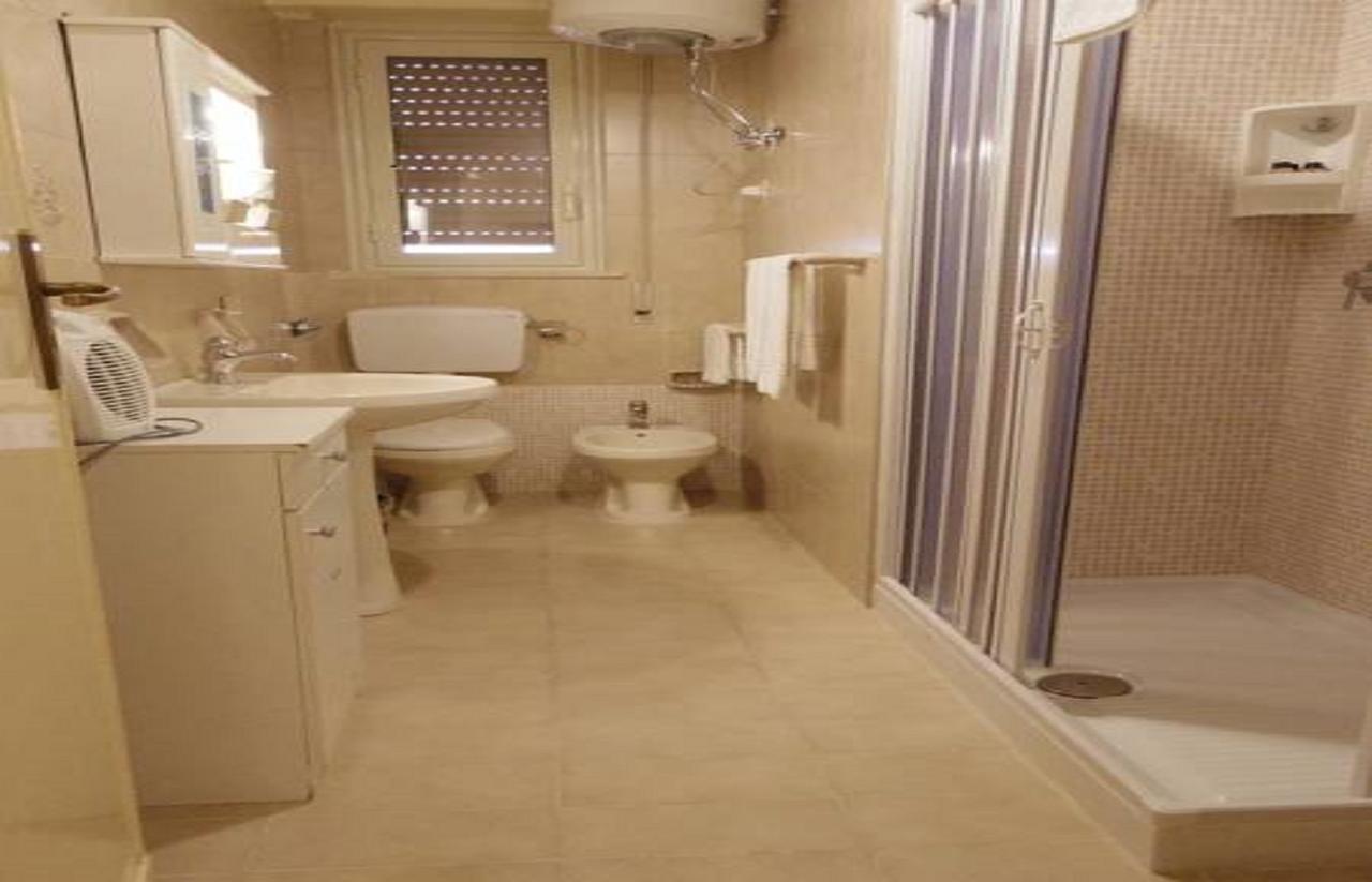 Bed & Parking Apartment Palermo Exterior foto