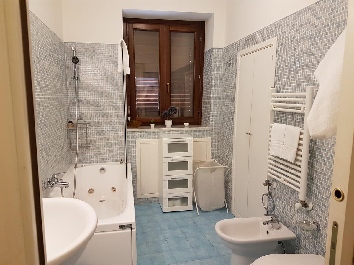 Bed & Parking Apartment Palermo Exterior foto