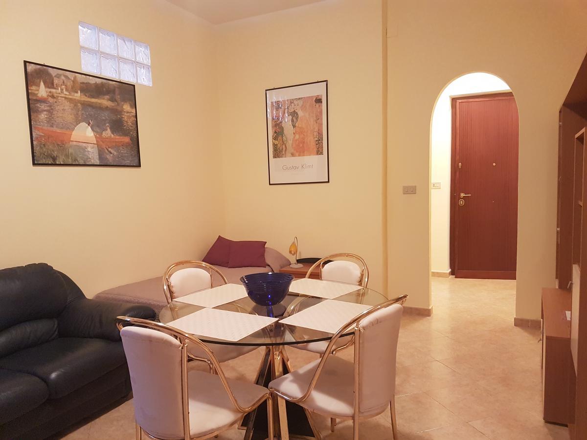 Bed & Parking Apartment Palermo Exterior foto