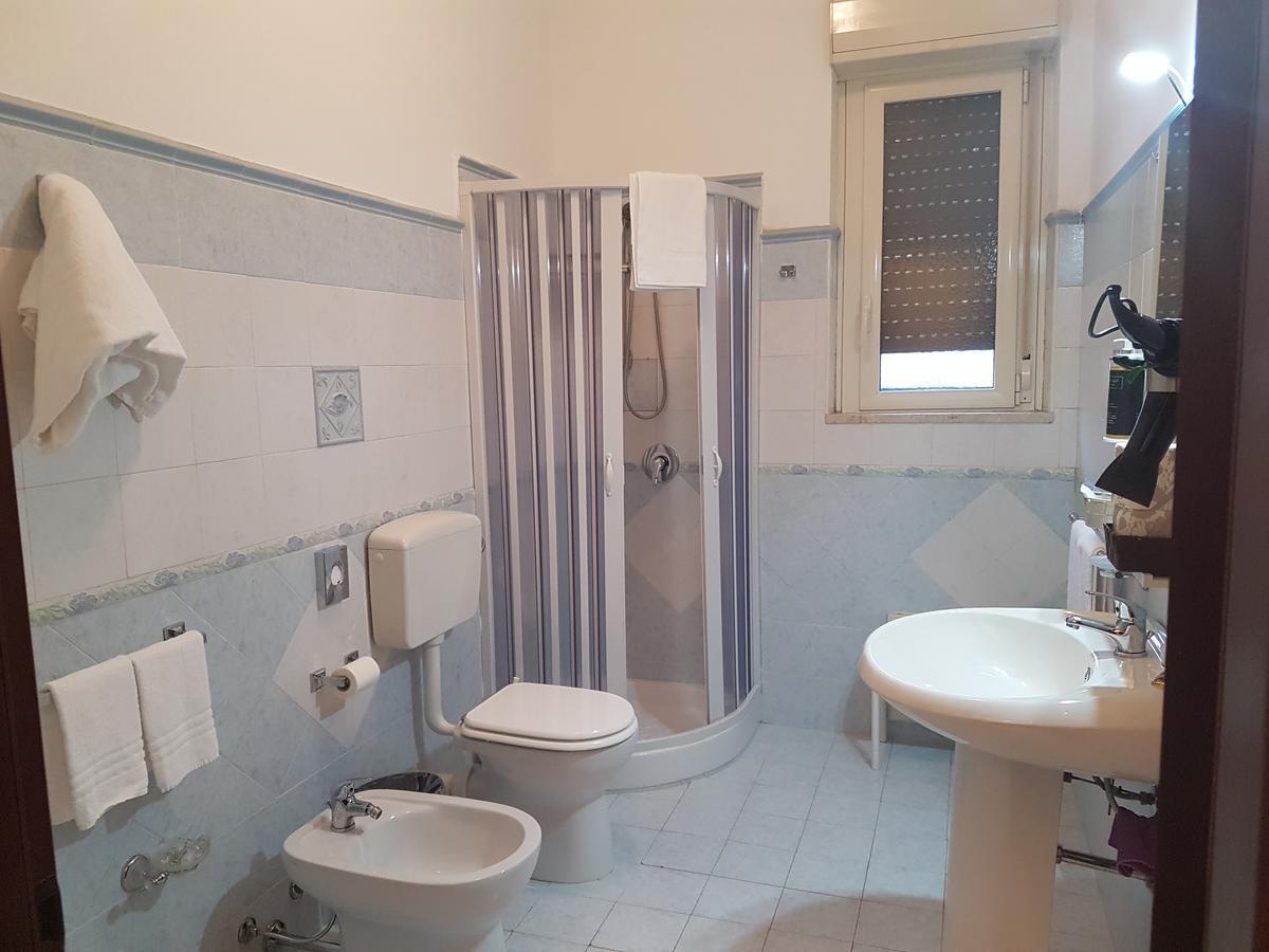 Bed & Parking Apartment Palermo Exterior foto